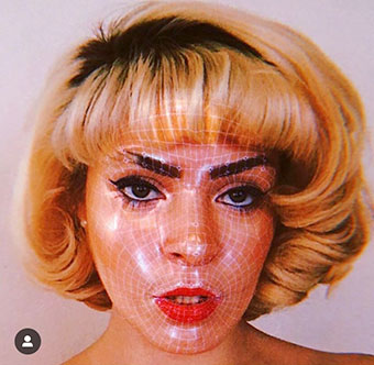 masca de fata pe Instagram Stories
