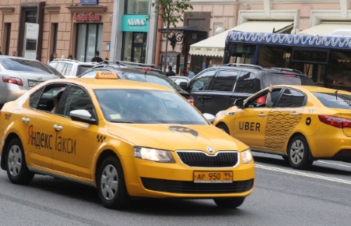 Taxi Yandex și taxi Uber